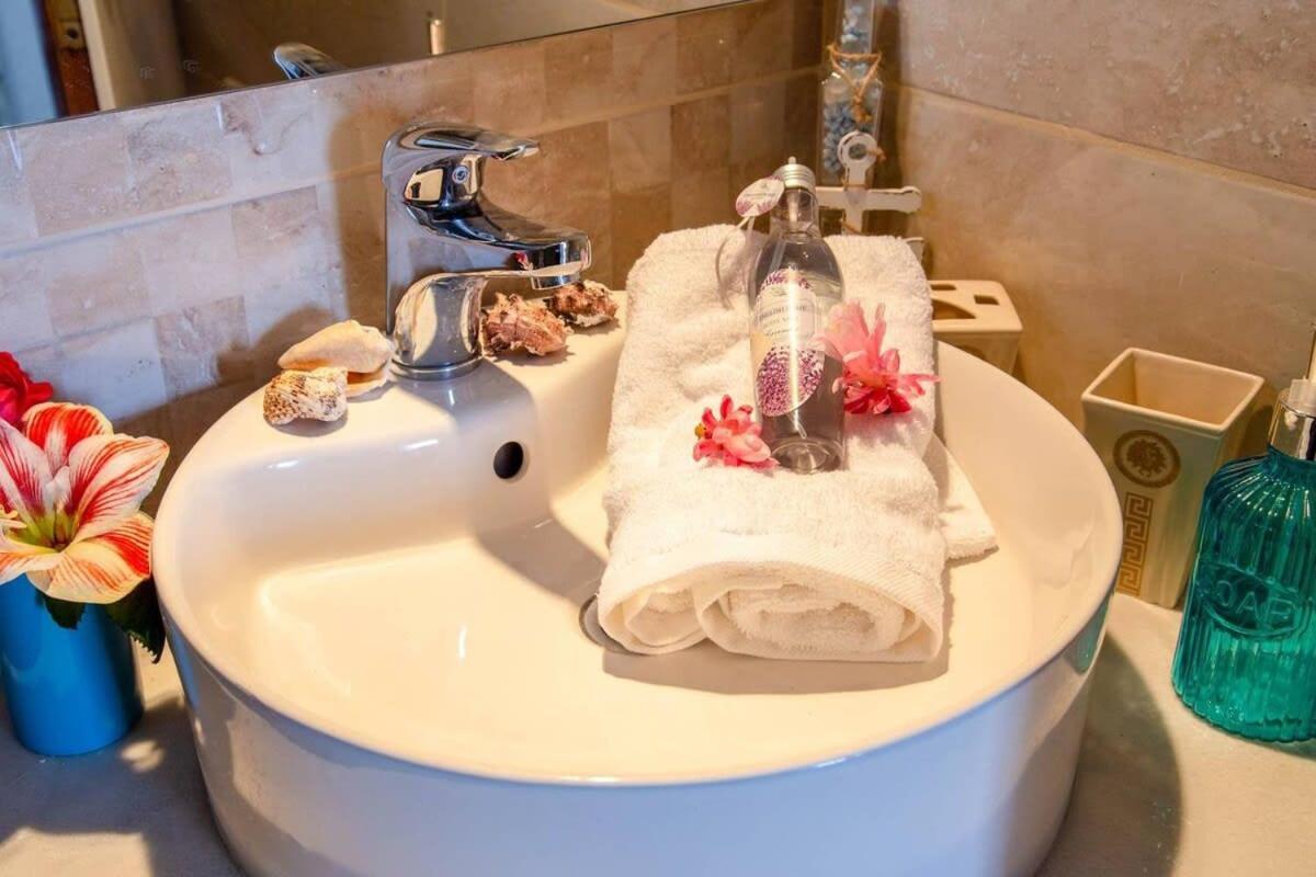 Agia Pelagia Blue Apt With Seaview 50M From Sea Apartment ภายนอก รูปภาพ